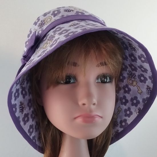 Chapeau violet _ Réf 205