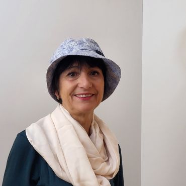 Réf: 824 Véro  Chapeau rétro à motif 